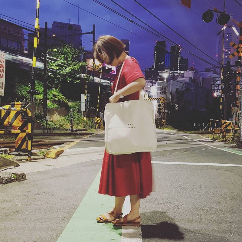 <b><p>Full Moon Eco Bag 012 Bigb Coege Student</p></b><b><p>フルムーンエコバック012ビッグバッグ大学生バッグ正方形のカップルカジュアルショーポベクユニークな洗</p></b><br /><br /><p align='center'>